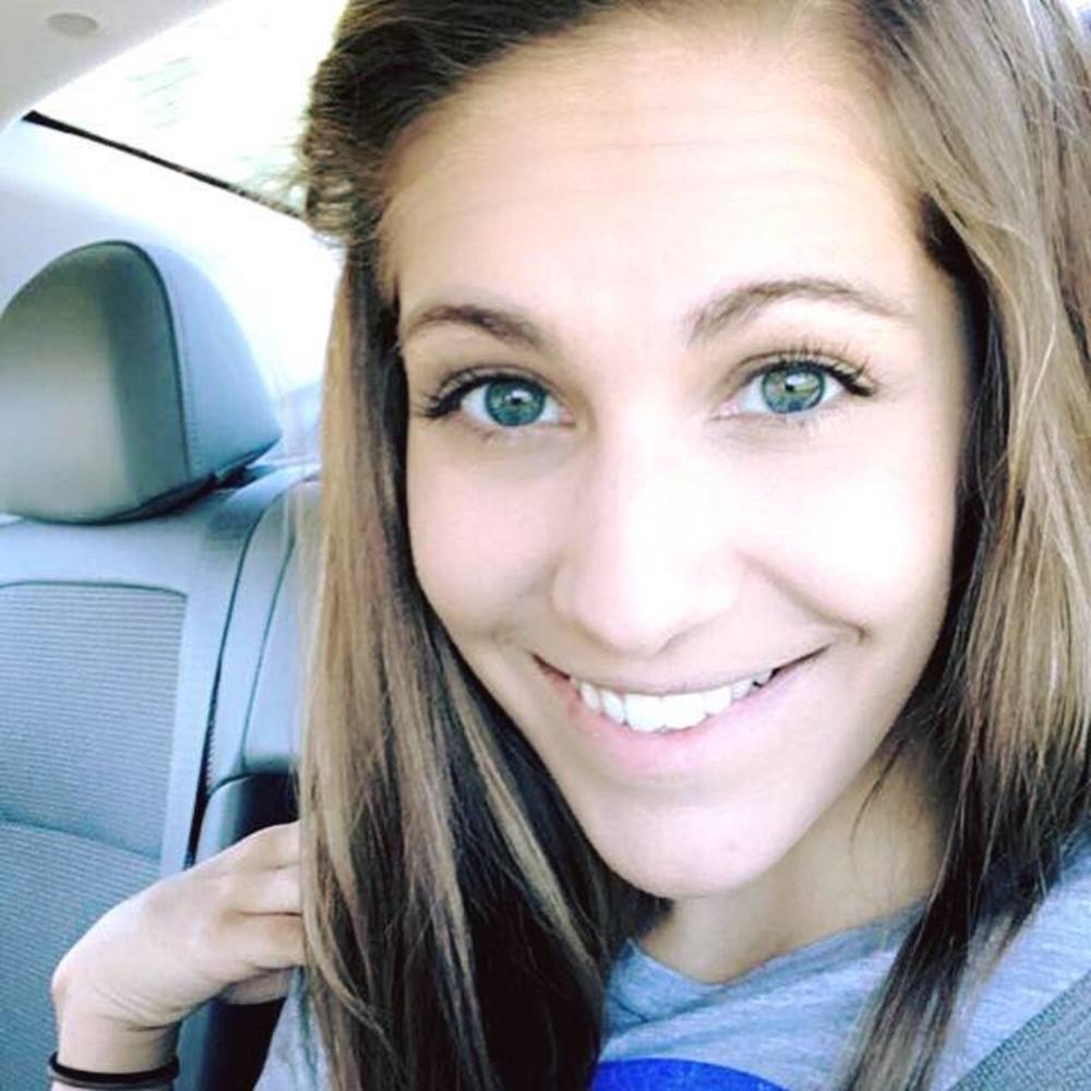 Meet your Posher, Chloe